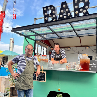 cocktailktruck met barmannen